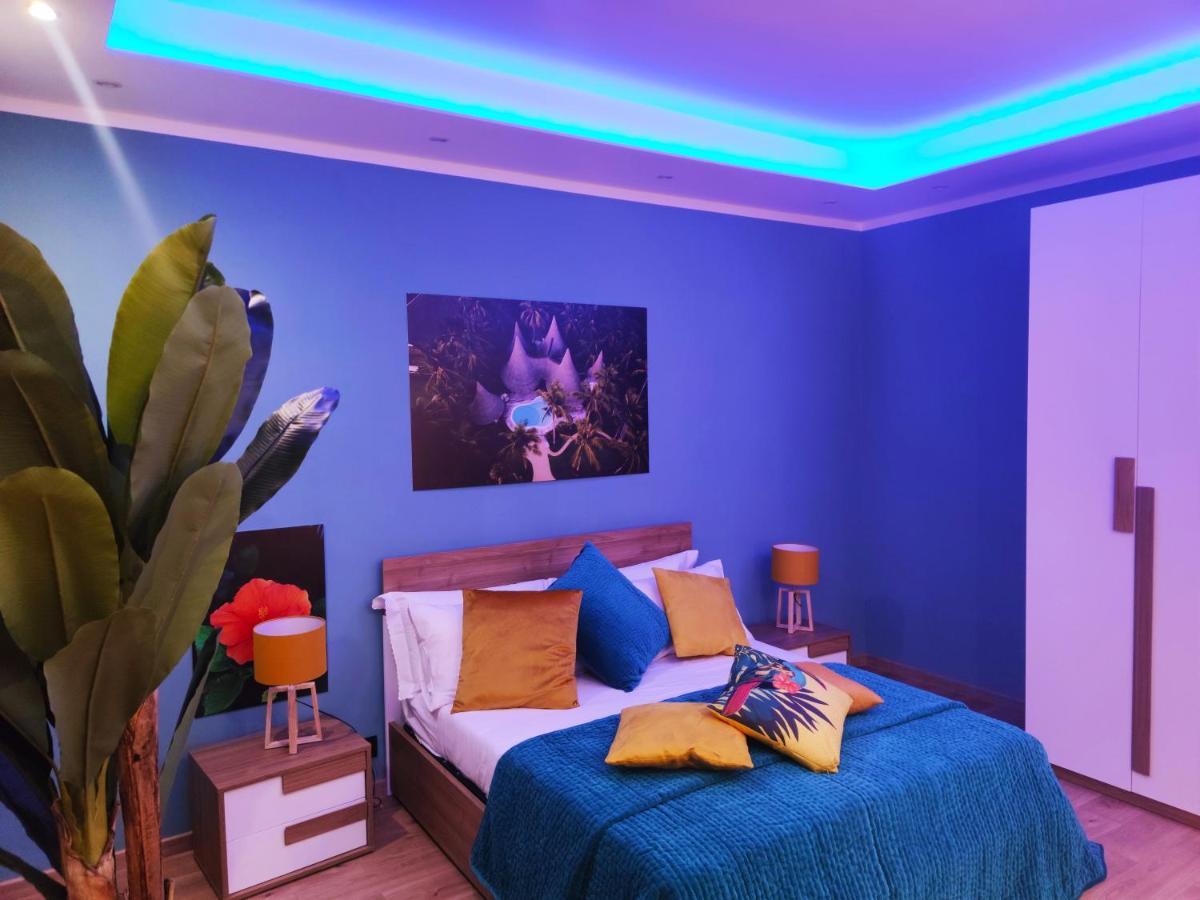 Suite Maison Tropical - Luxury Apartment In บารี ภายนอก รูปภาพ