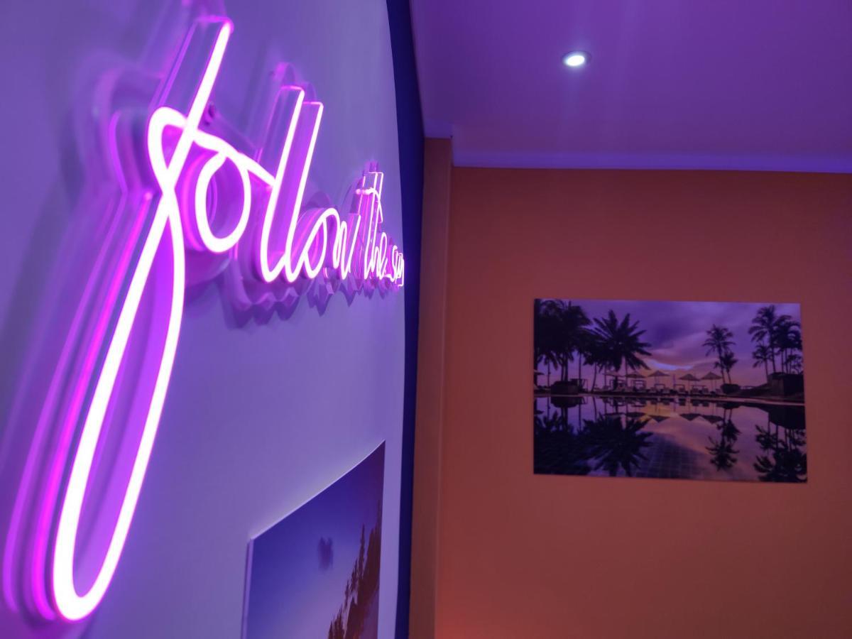 Suite Maison Tropical - Luxury Apartment In บารี ภายนอก รูปภาพ